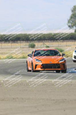 media/Sep-14-2025-Speed Ventures (Sun) [[b2951cd086]]/Orange/Session 2 (Grapevine)/